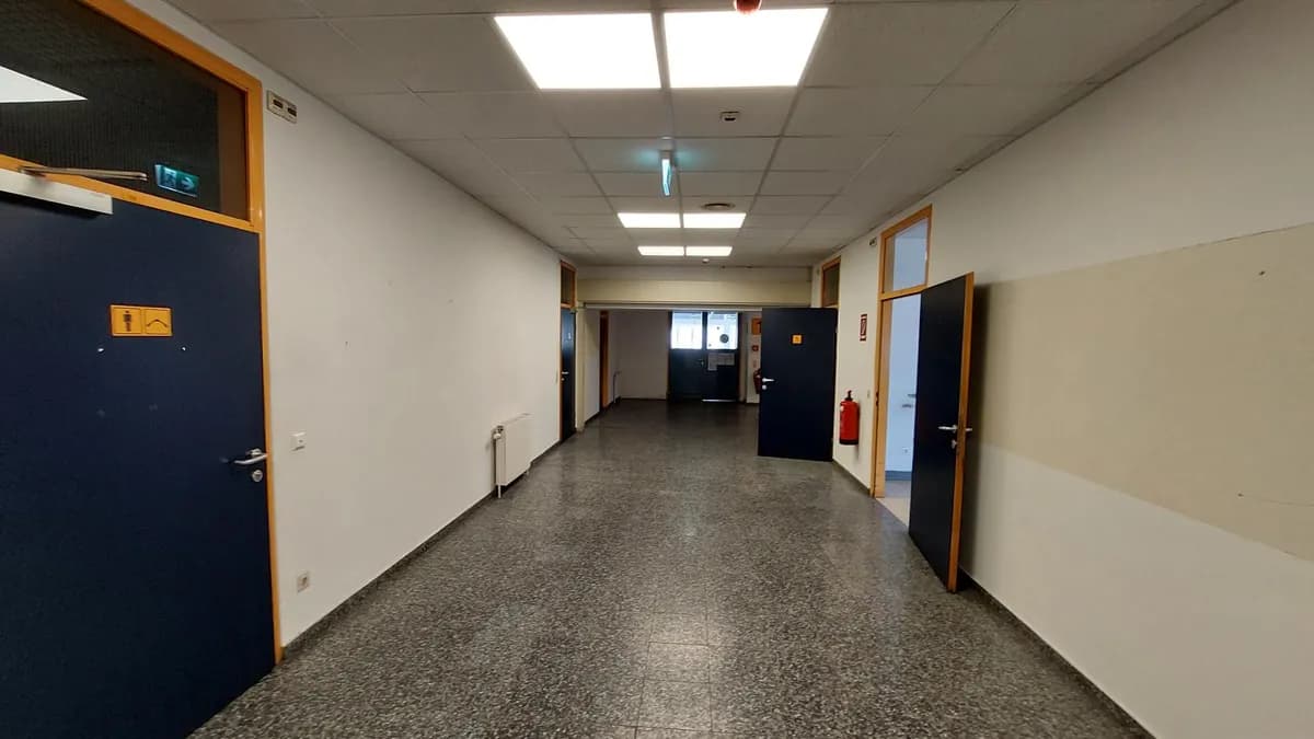 Gewerbeimmobilie mieten in Wiener Neustadt – 1 181 m², € 10.028 – Bild 3 von 7
