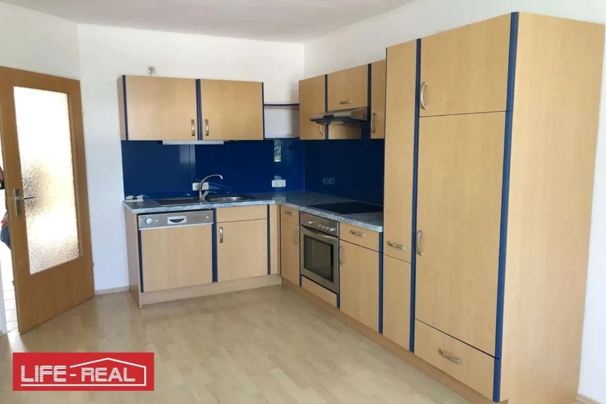 3-Zimmer-Gewerbeimmobilie mieten in Urfahr-Umgebung – 65 m², € 480