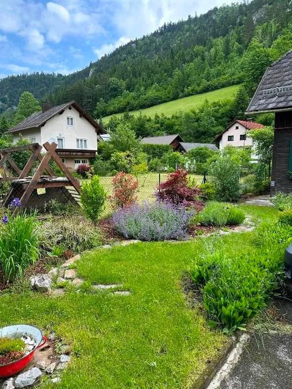 10-Zimmer-Haus kaufen in Neunkirchen – 288 m², € 380.000 – Bild 4 von 25