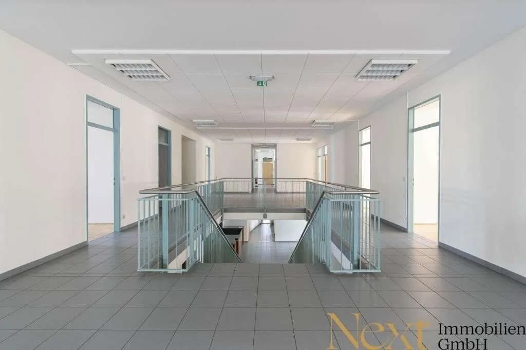 Gewerbeimmobilie mieten in Linz Land – 1 471 m², € 12.506 – Bild 4 von 10