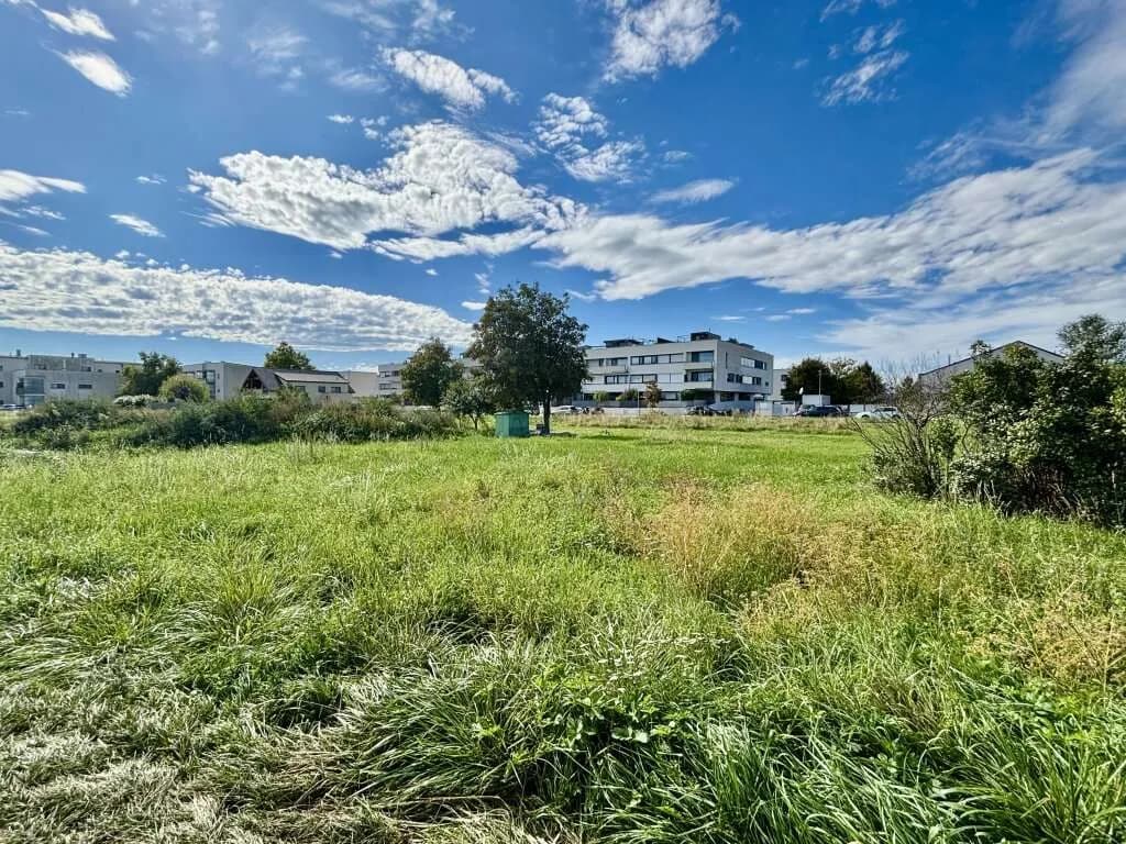 Grundstück kaufen in Neusiedl am See – 598 m², € 284.900
