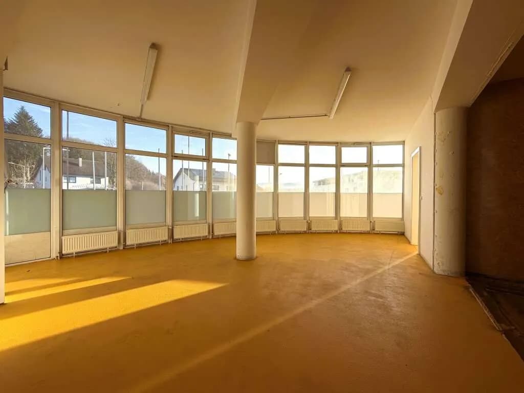 Gewerbeimmobilie kaufen in Vöcklabruck – 200 m² – Bild 5 von 6