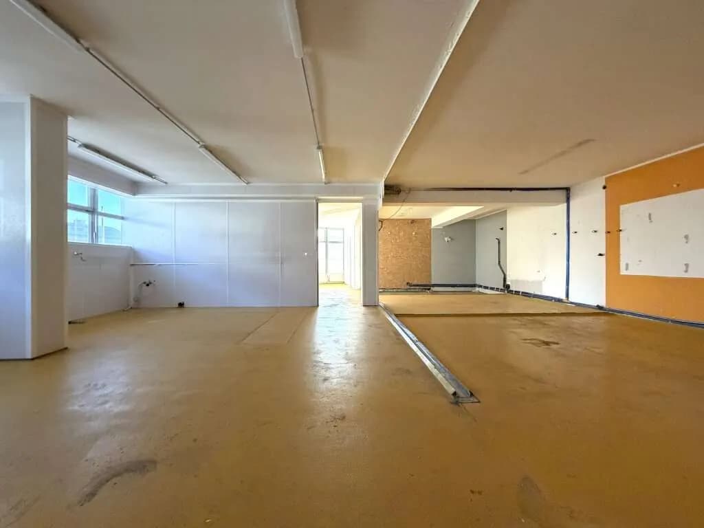 Gewerbeimmobilie kaufen in Vöcklabruck – 200 m² – Bild 6 von 6