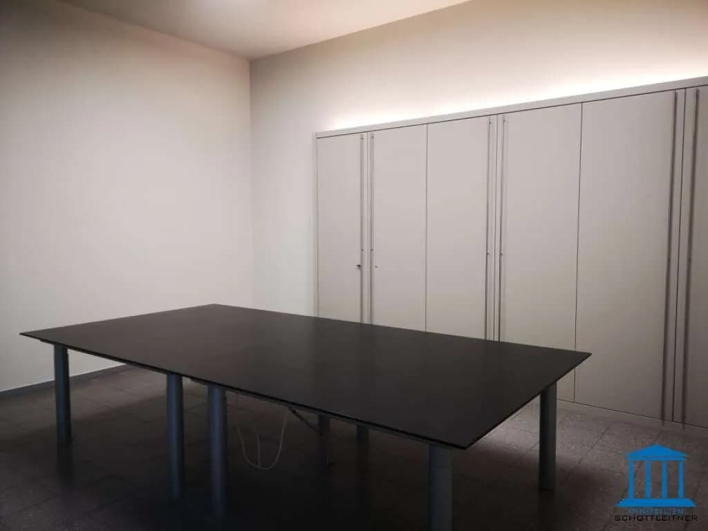 Gewerbeimmobilie mieten in Wiener Neustadt Land – 1 000 m², € 7.600 – Bild 11 von 21