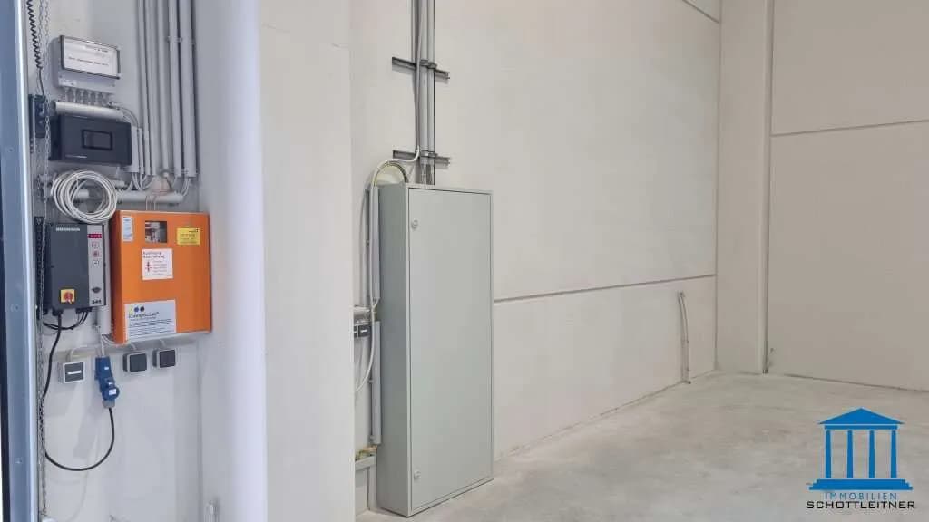 Gewerbeimmobilie mieten in Wiener Neustadt Land – 1 000 m², € 7.600 – Bild 17 von 21
