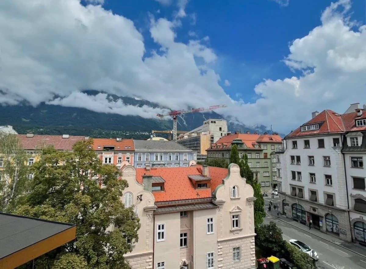 4-Zimmer-Wohnung mieten in Innsbruck – 117 m², € 2.480 – Bild 3 von 13
