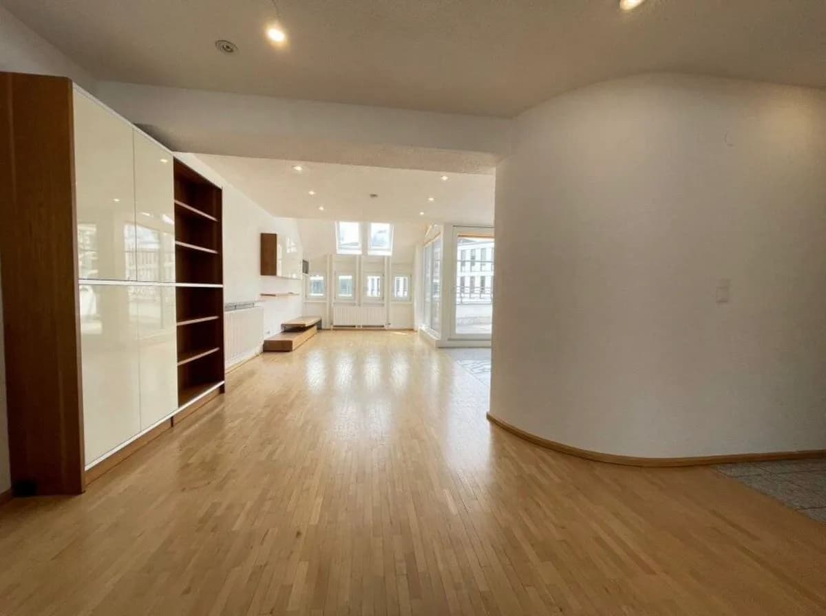 4-Zimmer-Wohnung mieten in Innsbruck – 117 m², € 2.480 – Bild 4 von 13