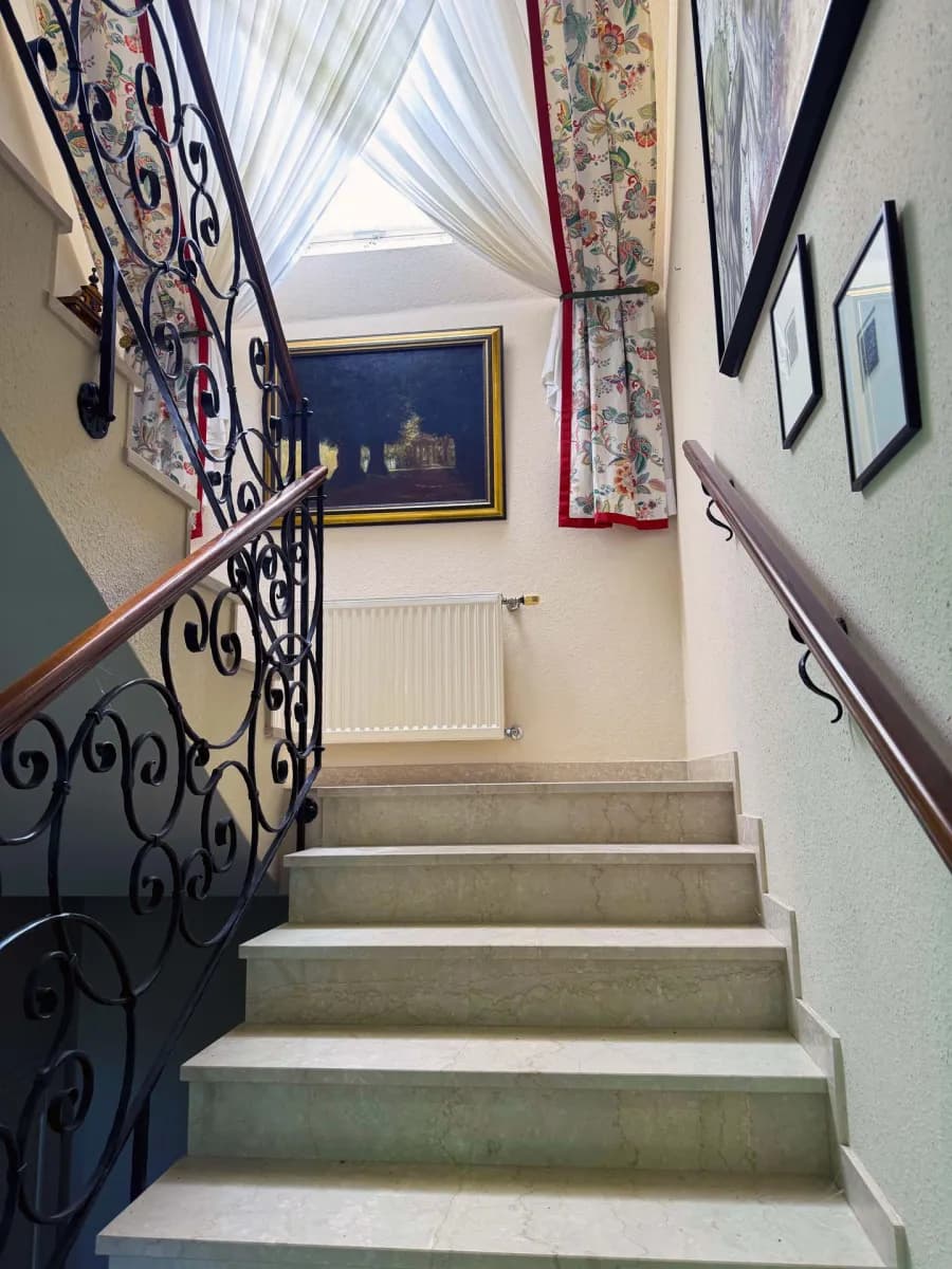 6-Zimmer-Haus kaufen in Wien – 215 m², € 1.490.000 – Bild 7 von 8
