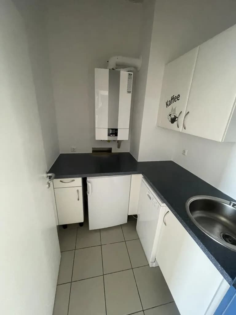 5-Zimmer-Gewerbeimmobilie mieten in Mödling – 152 m², € 1.945 – Bild 7 von 9