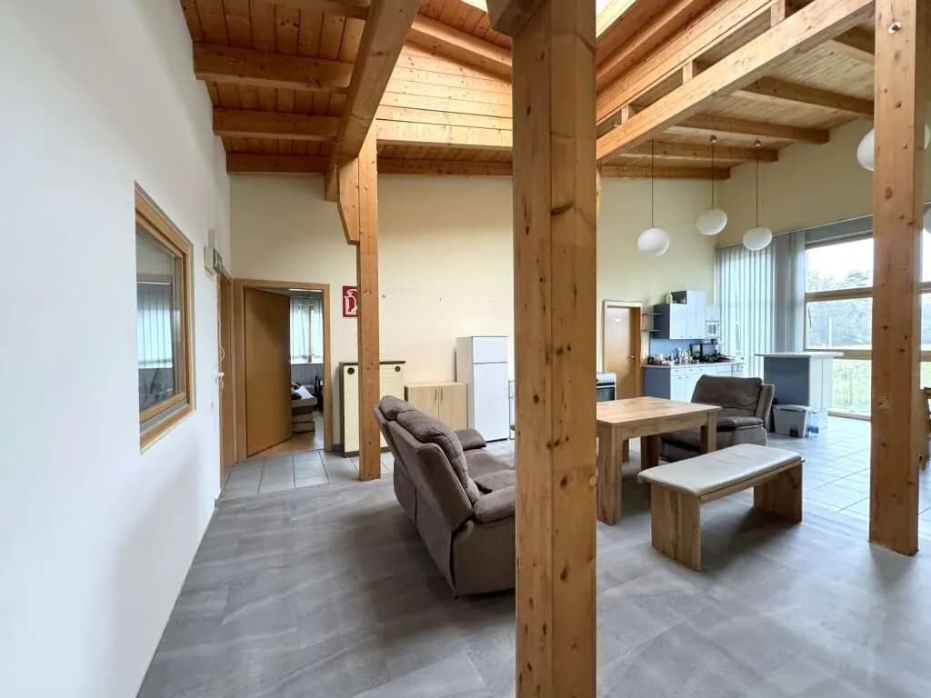 8-Zimmer-Gewerbeimmobilie mieten in Graz-Umgebung – 356 m², € 4.678 – Bild 14 von 26