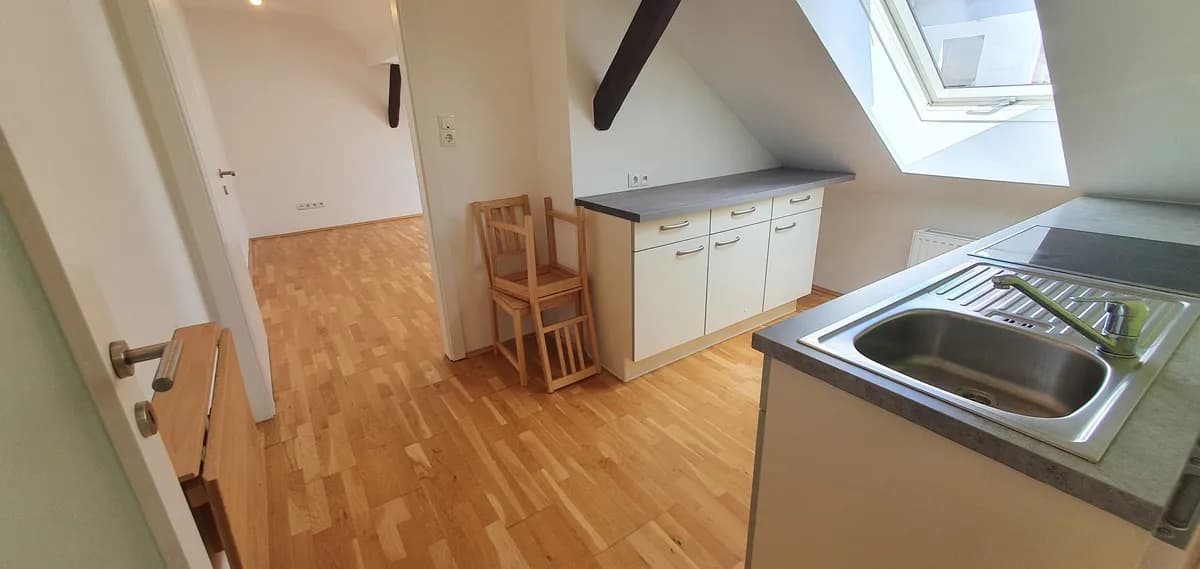1-Zimmer-Wohnung mieten in Graz – 36 m², € 437 – Bild 2 von 12