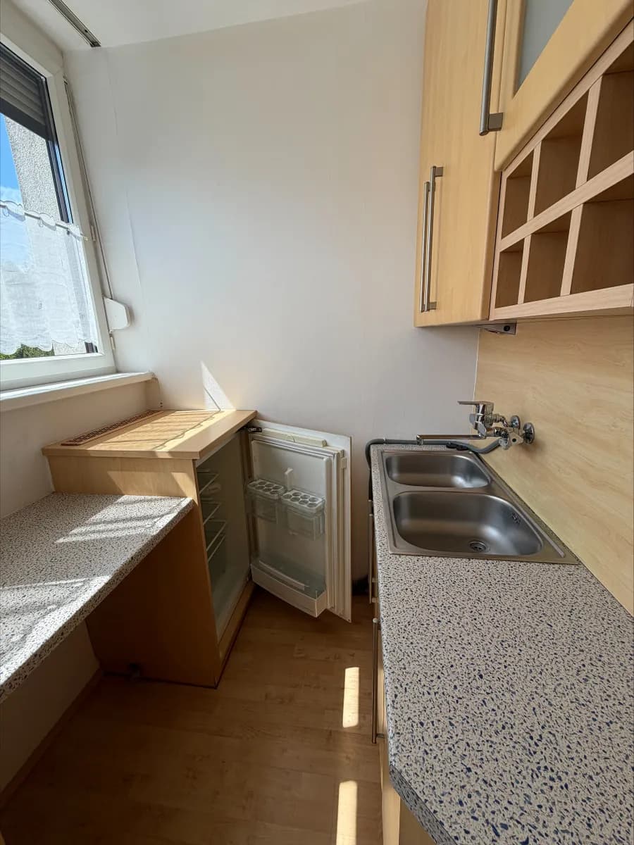 1-Zimmer-Wohnung mieten in Linz – 30 m², € 535 – Bild 6 von 7