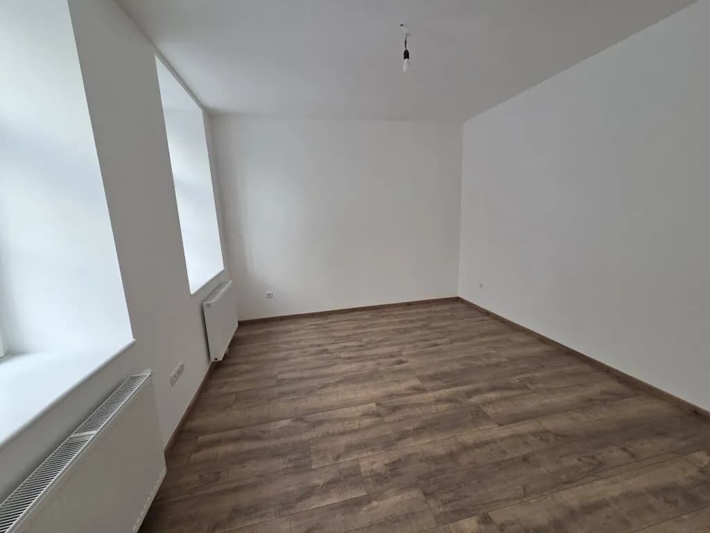 2-Zimmer-Gewerbeimmobilie mieten in Wien – 43 m², € 700 – Bild 2 von 11
