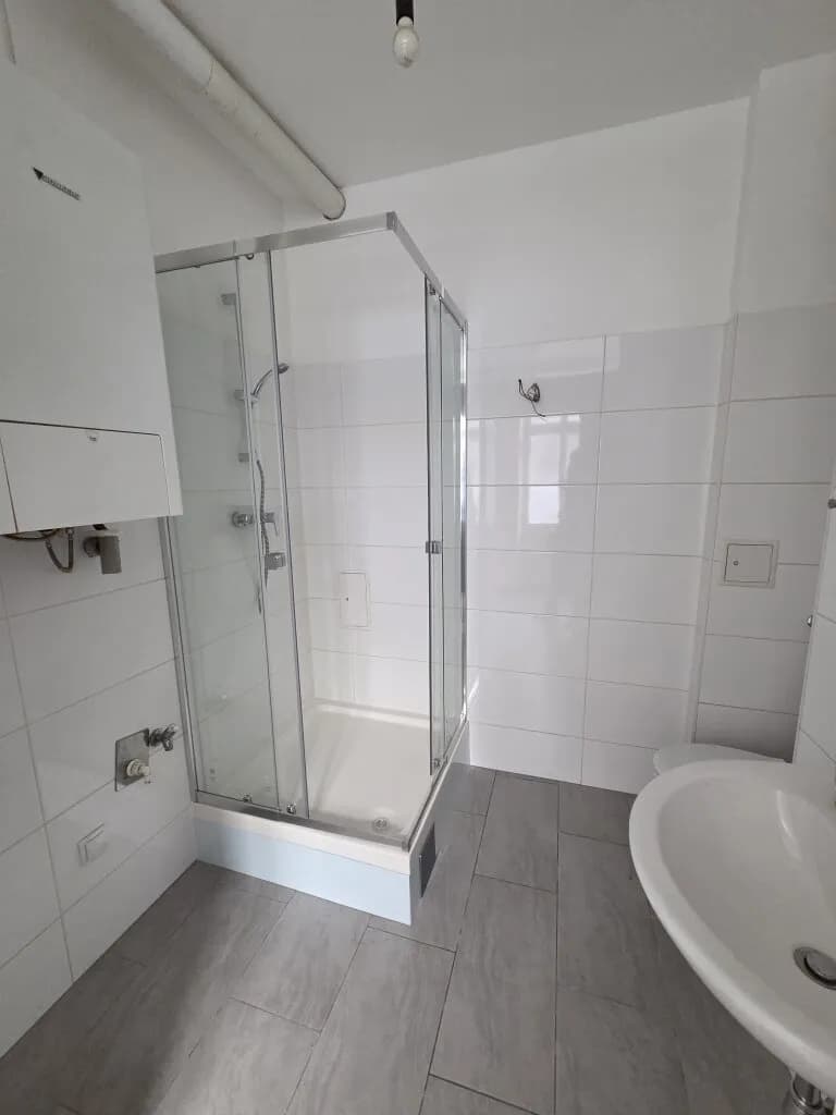 2-Zimmer-Gewerbeimmobilie mieten in Wien – 43 m², € 700 – Bild 6 von 11