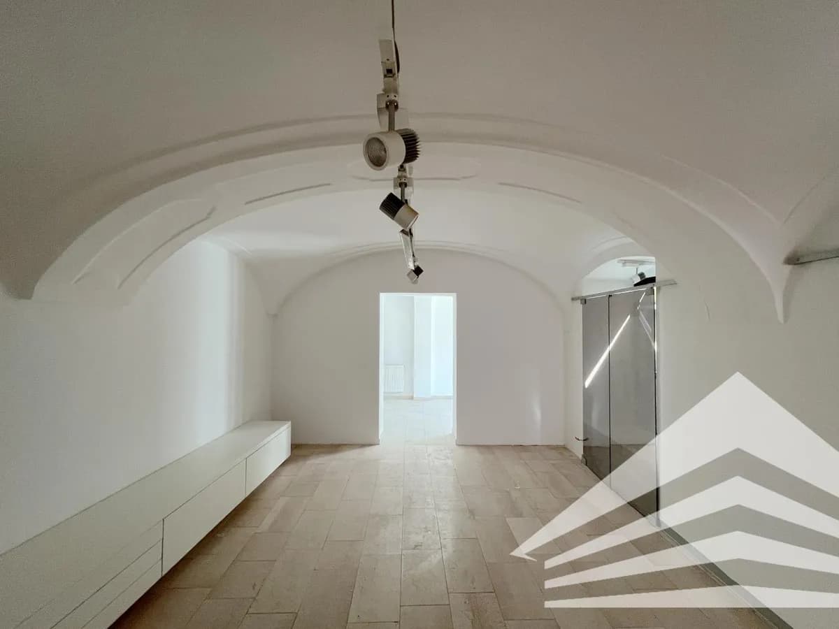 Gewerbeimmobilie mieten in Linz – 180 m², € 3.326 – Bild 4 von 9