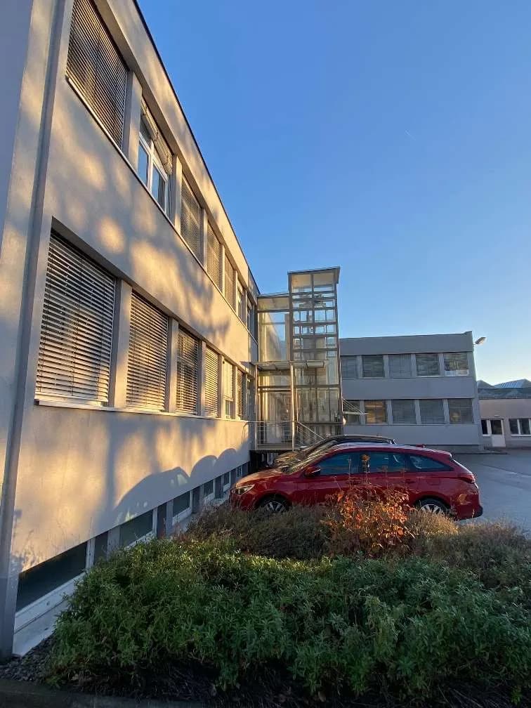 Gewerbeimmobilie mieten in Wiener Neustadt – 190 m², € 1.998 – Bild 2 von 5