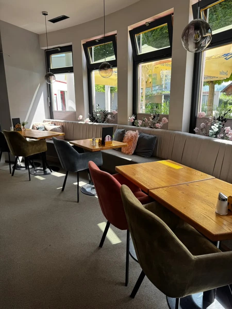 Gewerbeimmobilie mieten in Sankt Pölten Land – 80 m², € 1.160