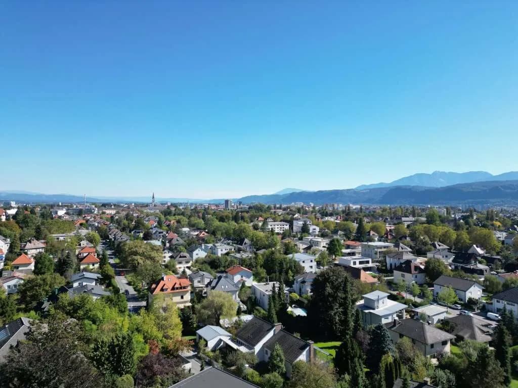 8-Zimmer-Haus kaufen in Klagenfurt – 290 m², € 750.000 – Bild 14 von 15