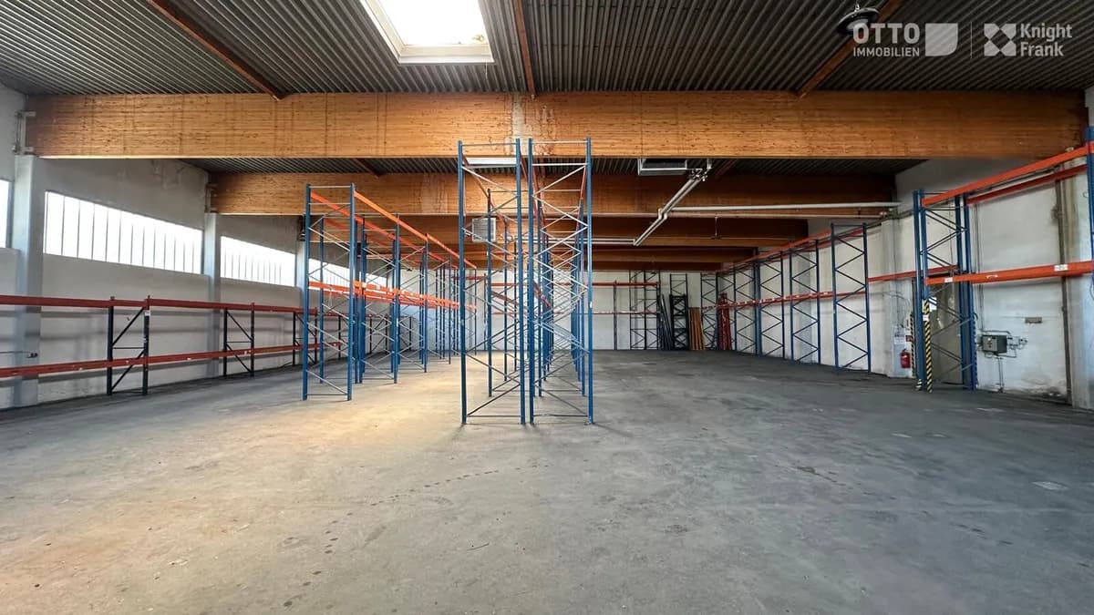 Gewerbeimmobilie mieten in Wien – 338 m², € 2.936