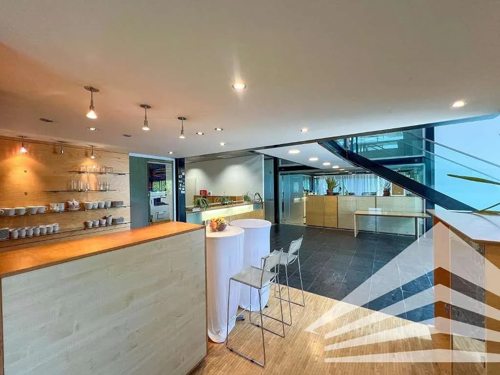 13-Zimmer-Gewerbeimmobilie mieten in Linz – 750 m², € 8.250 – Bild 2 von 16