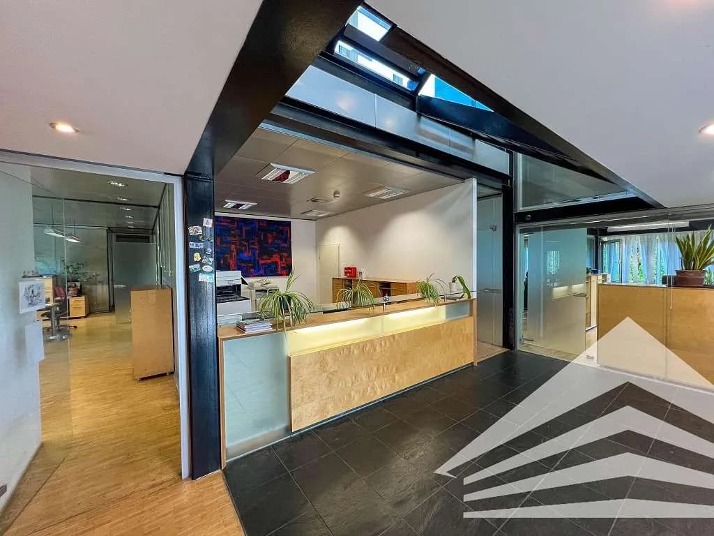 13-Zimmer-Gewerbeimmobilie mieten in Linz – 750 m², € 8.250 – Bild 3 von 16