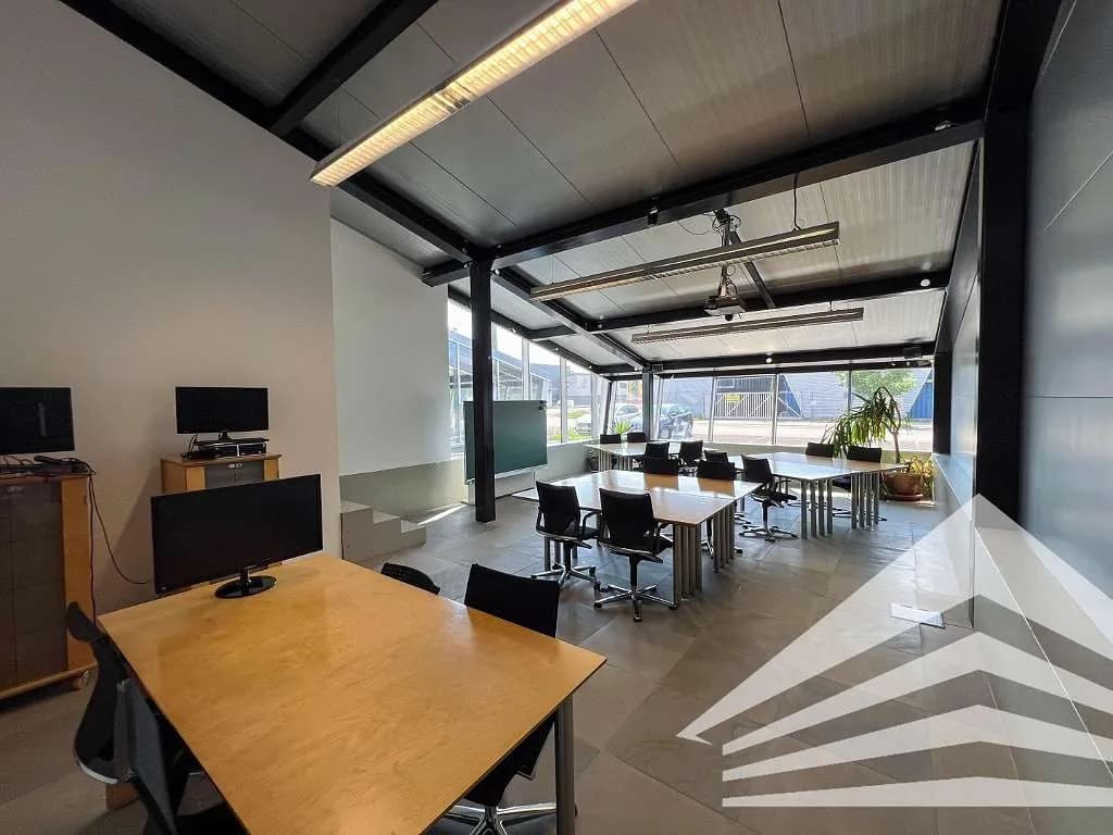 13-Zimmer-Gewerbeimmobilie mieten in Linz – 750 m², € 8.250 – Bild 6 von 16