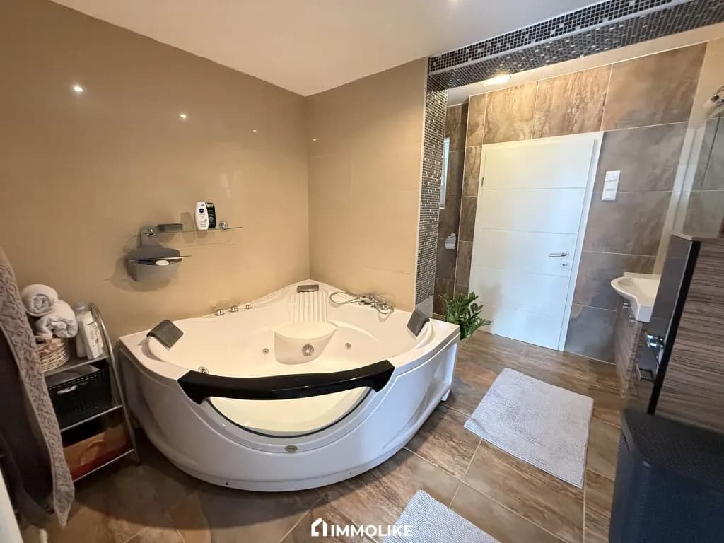 7-Zimmer-Gewerbeimmobilie kaufen in Gmunden – 187 m², € 529.000 – Bild 10 von 30