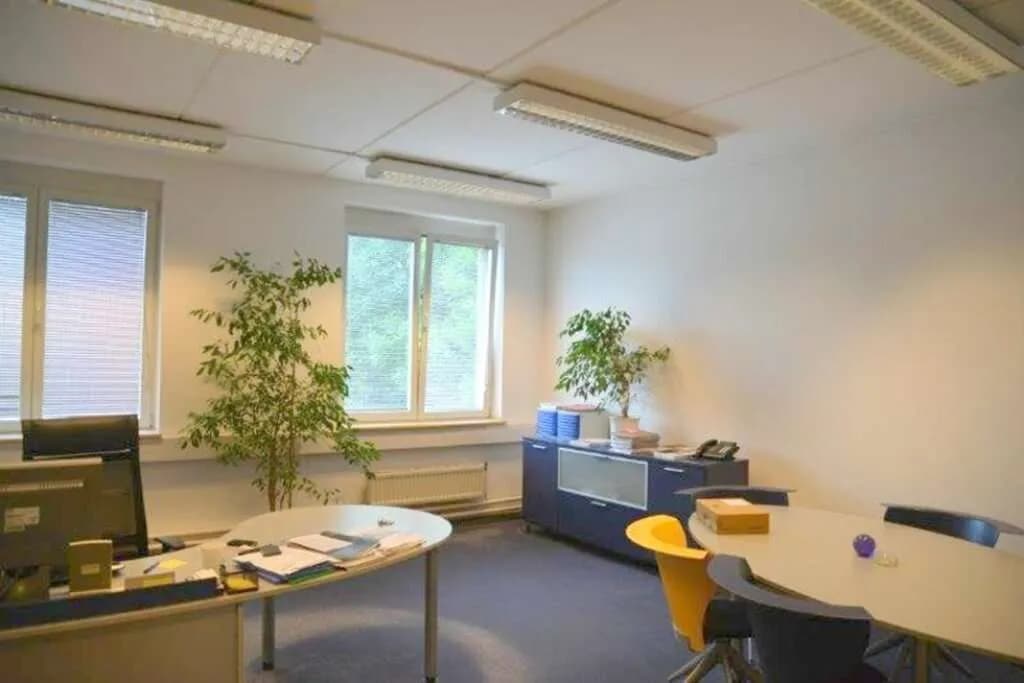 8-Zimmer-Gewerbeimmobilie mieten in Graz – 309 m², € 2.988 – Bild 4 von 13