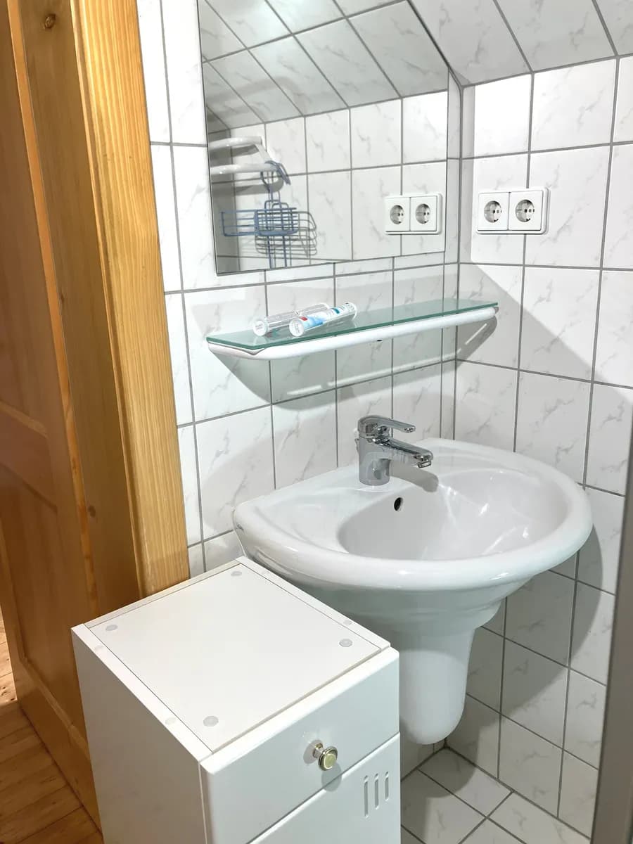 8-Zimmer-Gewerbeimmobilie kaufen in Krems an der Donau – 218 m², € 395.000 – Bild 32 von 55
