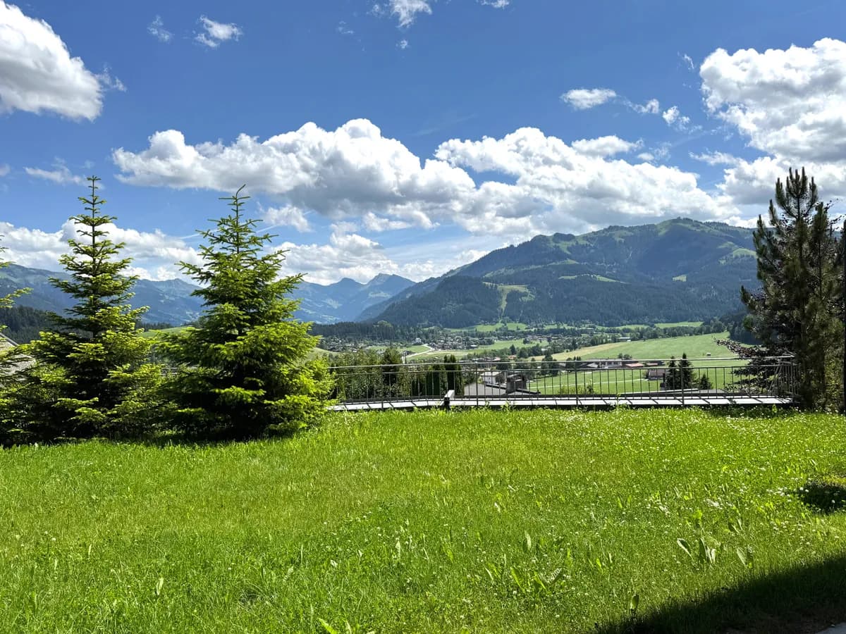 9-Zimmer-Haus mieten in Kitzbühel – 260 m², € 5.967