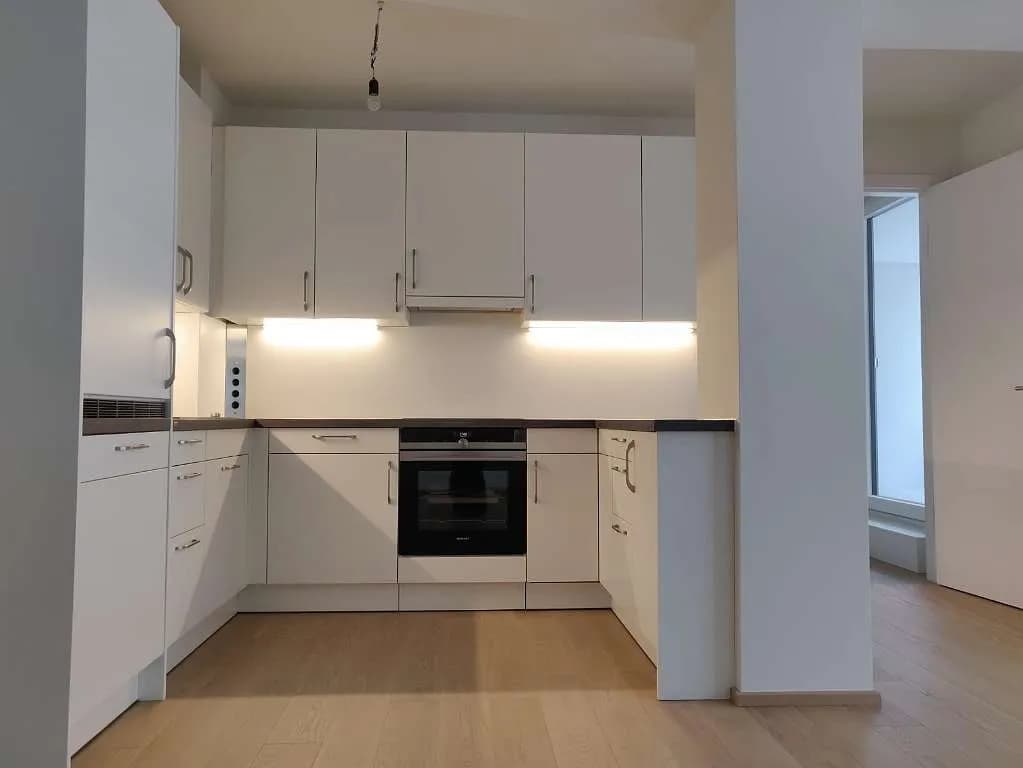 2-Zimmer-Wohnung mieten in Wien – 85 m², € 1.880 – Bild 2 von 11