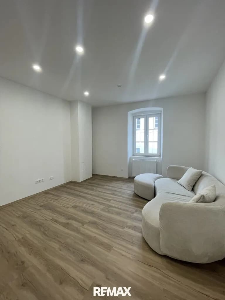 2-Zimmer-Wohnung kaufen in Wiener Neustadt – 57 m², € 170.000 – Bild 2 von 14