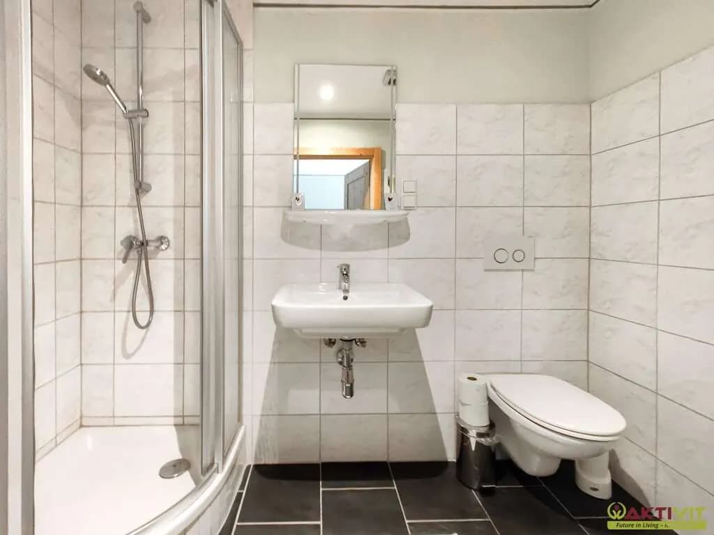 Haus kaufen in Leoben – 250 m², € 245.000 – Bild 7 von 12