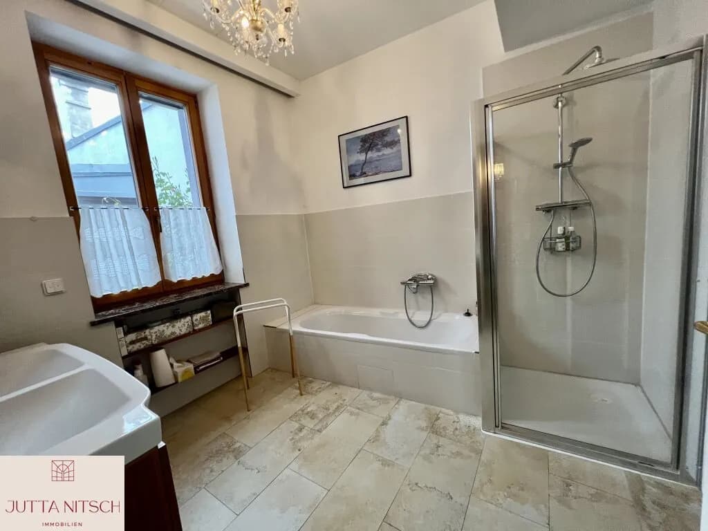 7-Zimmer-Gewerbeimmobilie kaufen in Baden – 219,82 m², € 629.000 – Bild 9 von 31