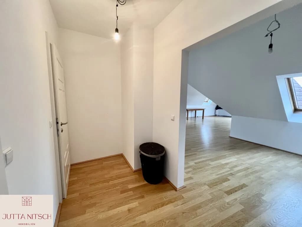 7-Zimmer-Gewerbeimmobilie kaufen in Baden – 219,82 m², € 629.000 – Bild 13 von 31