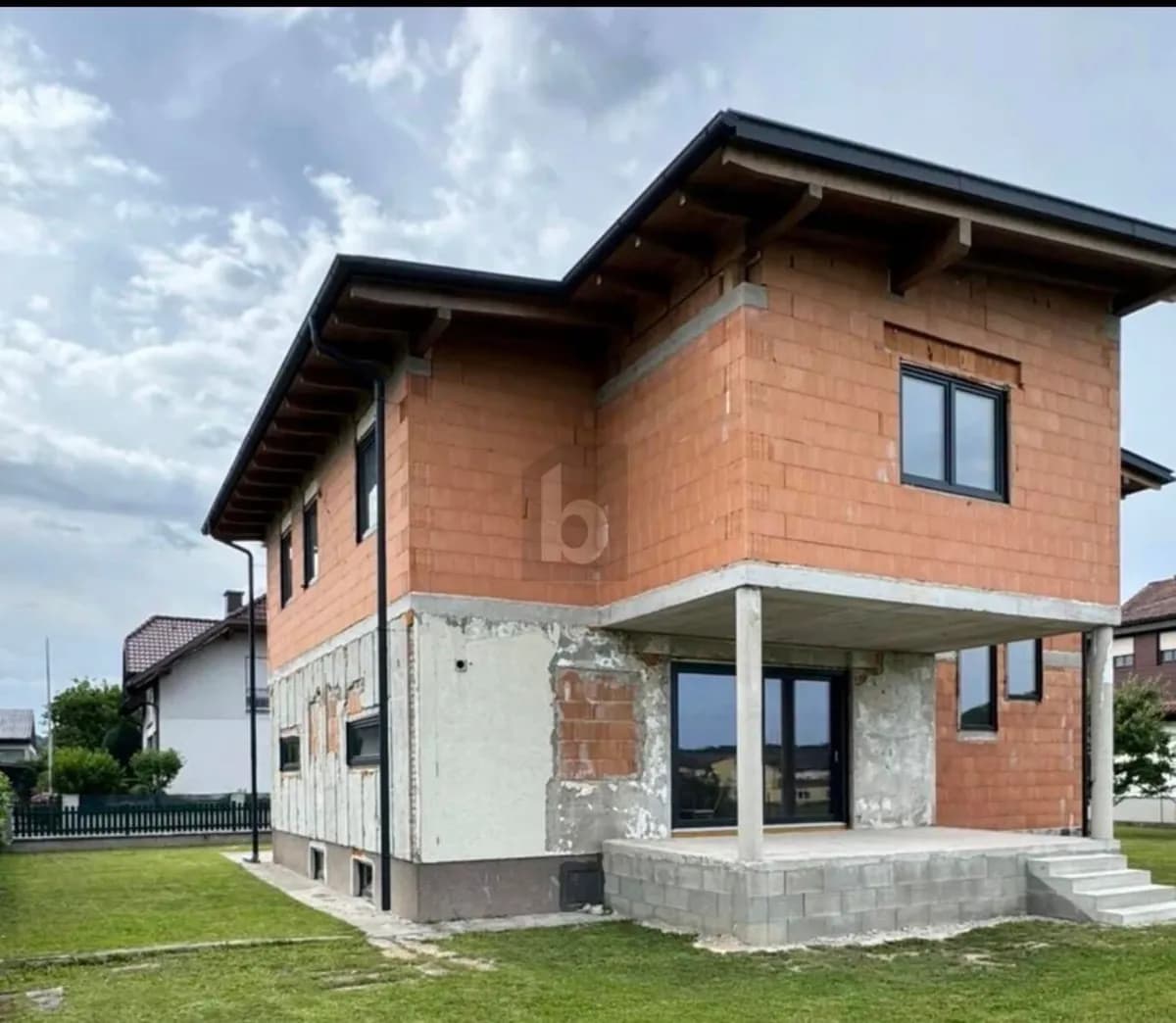 5-Zimmer-Haus kaufen in Melk – 178 m², € 349.000 – Bild 3 von 6