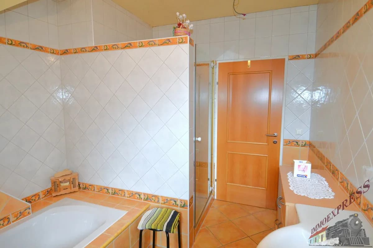 13-Zimmer-Gewerbeimmobilie kaufen in Neunkirchen – 318,6 m², € 520.000 – Bild 8 von 61