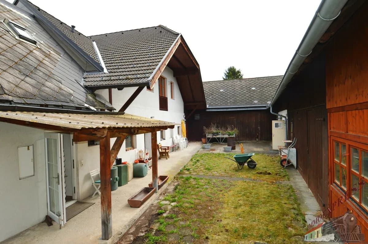 13-Zimmer-Gewerbeimmobilie kaufen in Neunkirchen – 318,6 m², € 520.000 – Bild 48 von 61