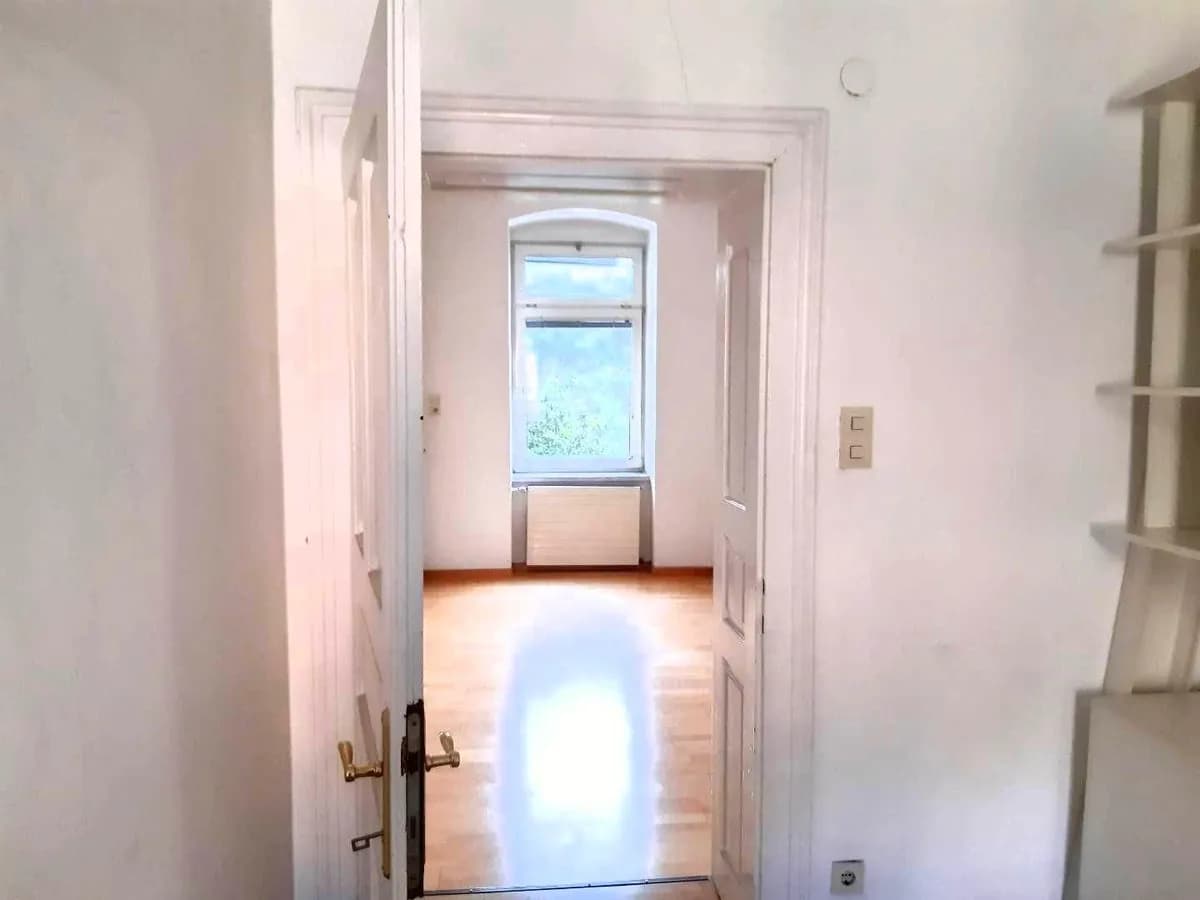 Gewerbeimmobilie mieten in Wels – 89 m², € 717 – Bild 3 von 3