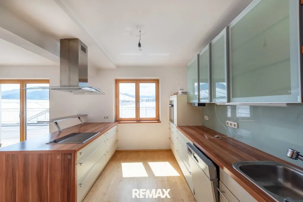 4-Zimmer-Wohnung mieten in Gmunden – 154 m², € 1.200 – Bild 7 von 12