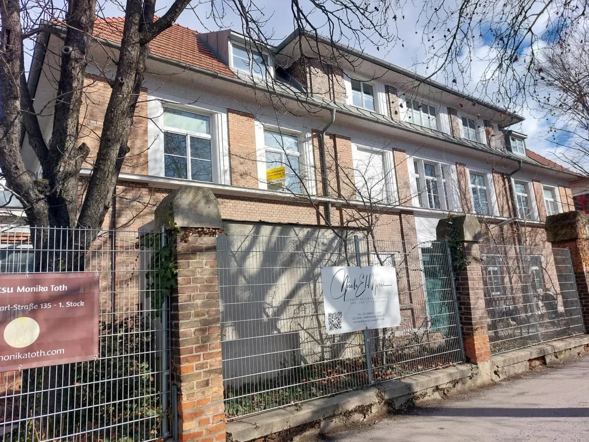 8-Zimmer-Gewerbeimmobilie mieten in Wien – 227 m², € 2.958