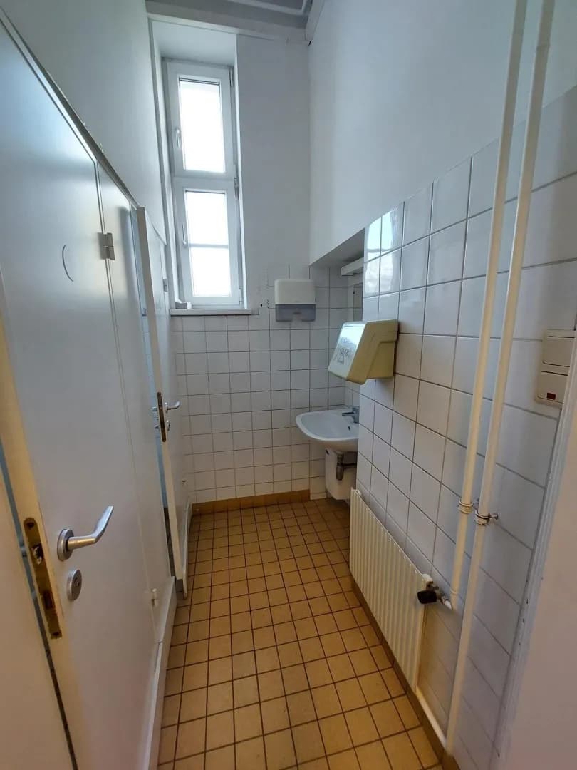 8-Zimmer-Gewerbeimmobilie mieten in Wien – 227 m², € 2.958 – Bild 6 von 15