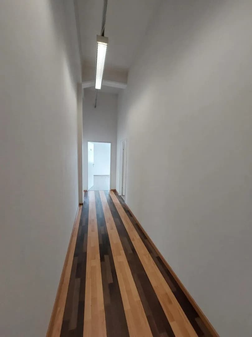 8-Zimmer-Gewerbeimmobilie mieten in Wien – 227 m², € 2.958 – Bild 11 von 15