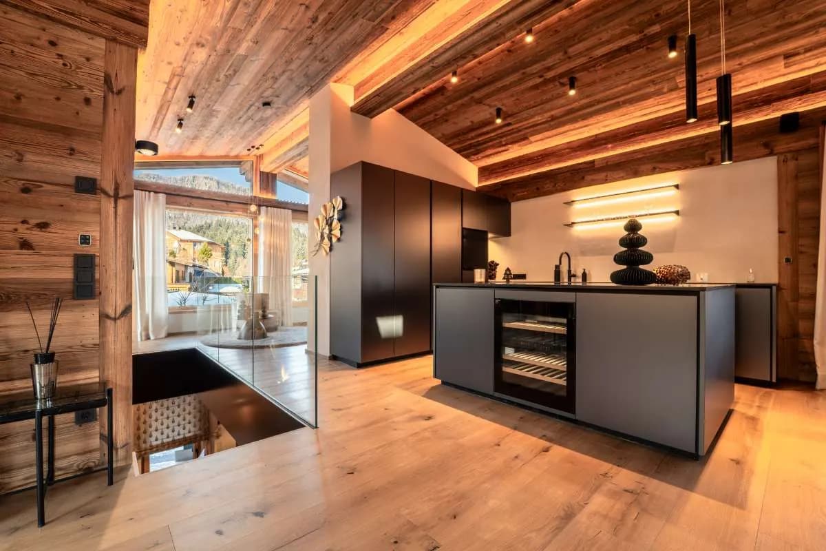 5-Zimmer-Immobilie kaufen in Kitzbühel – 318 m², € 4.950.000 – Bild 2 von 7