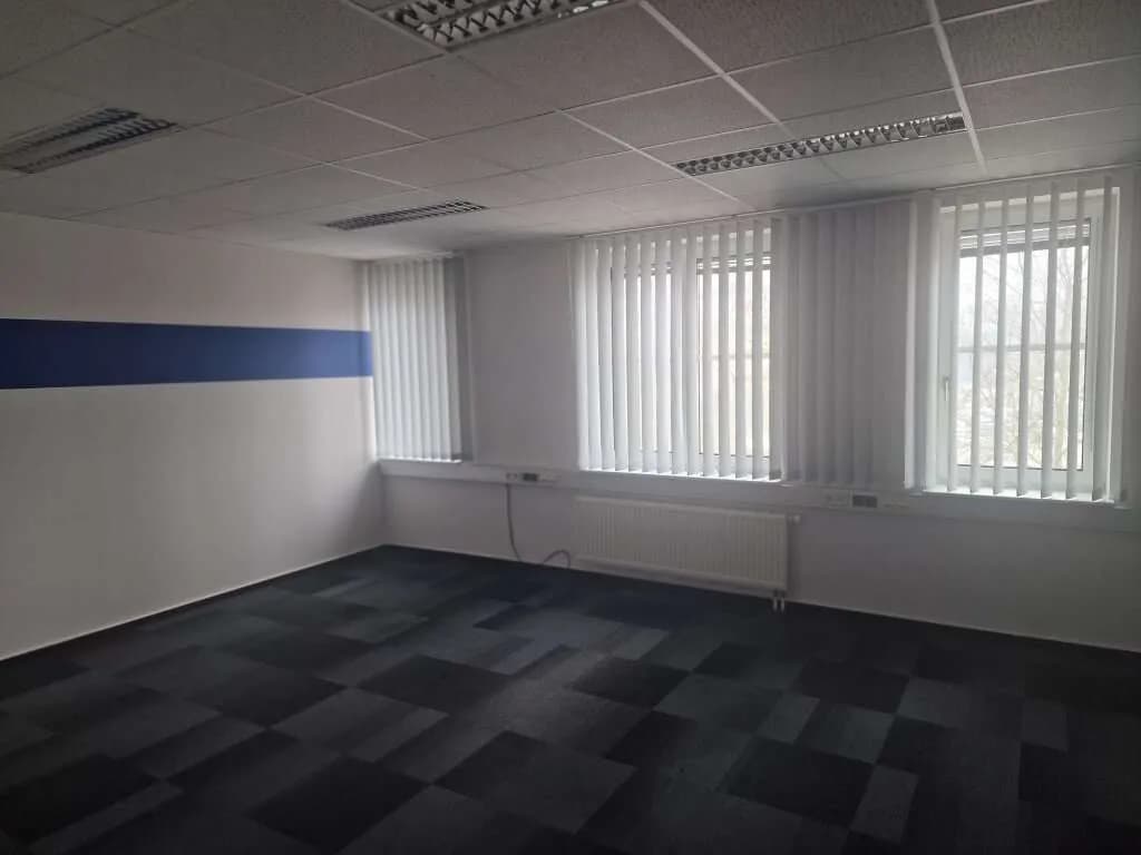 Gewerbeimmobilie mieten in Sankt Pölten – 135 m², € 1.223 – Bild 6 von 7