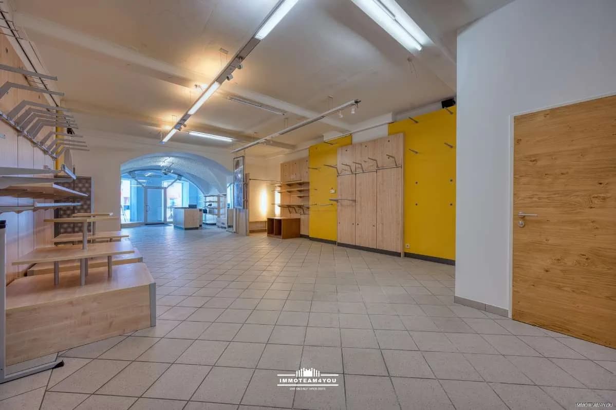 Gewerbeimmobilie mieten in Vöcklabruck – 210 m², € 1.891 – Bild 3 von 16