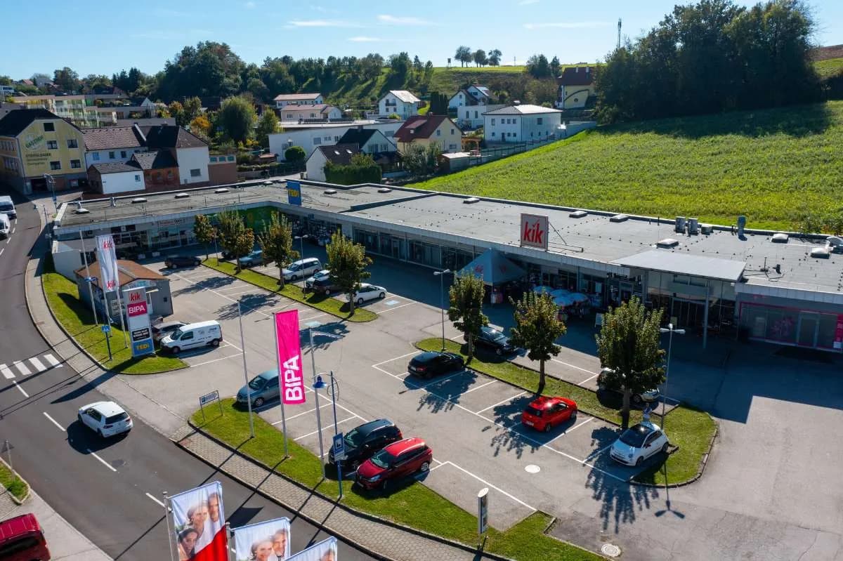 Gewerbeimmobilie kaufen in Amstetten – 5 582 m², € 2.981.000