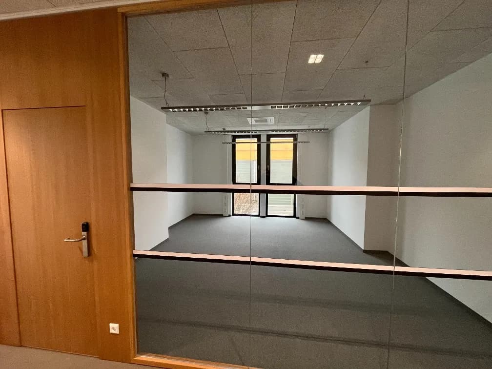 Gewerbeimmobilie mieten in Leoben – 37 m², € 12