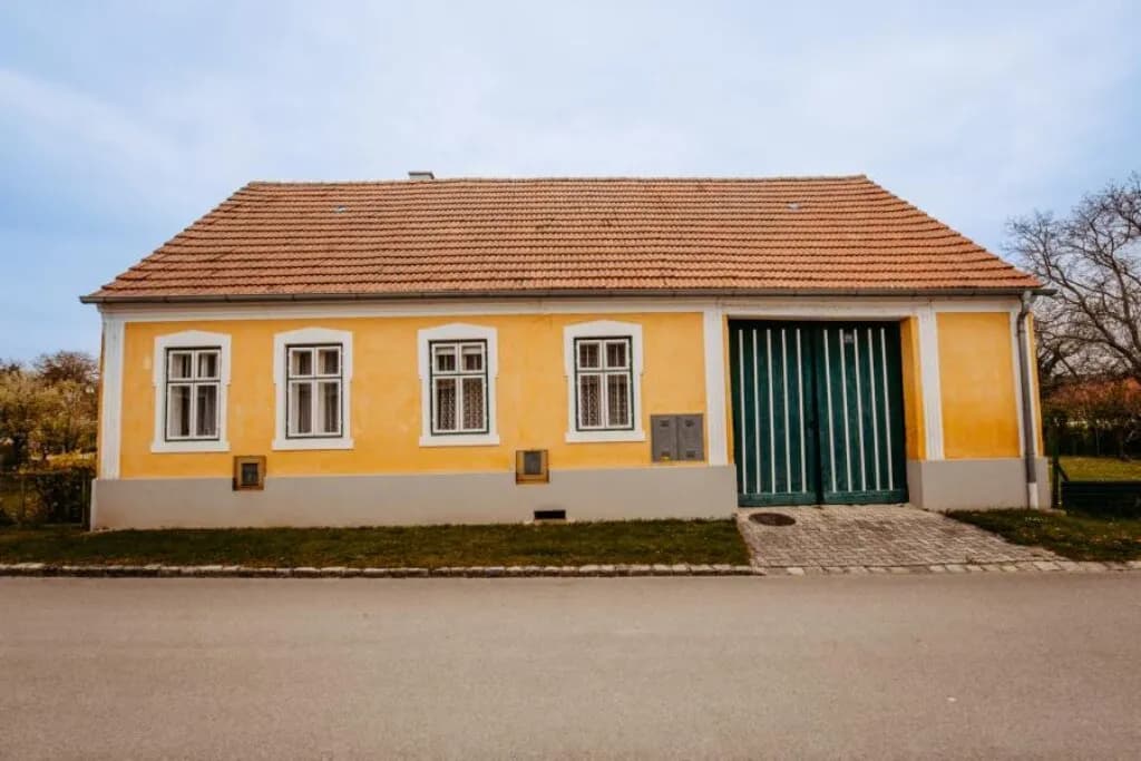 4-Zimmer-Haus kaufen in Mistelbach – 78 m², € 155.000