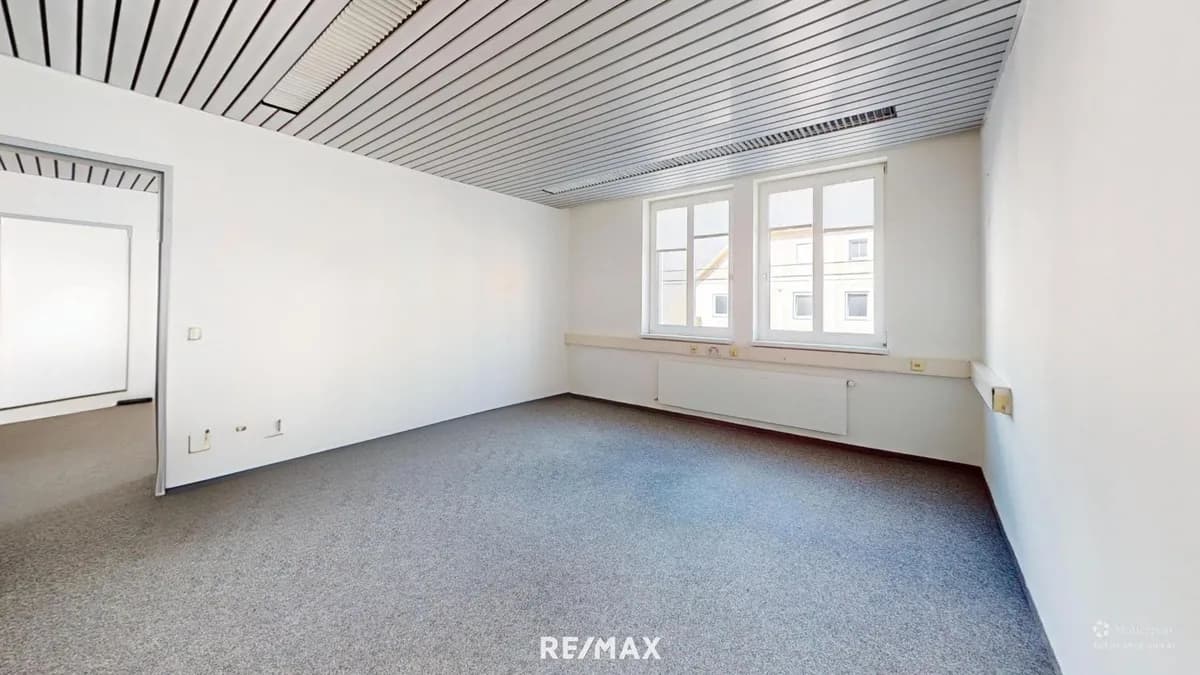 8-Zimmer-Gewerbeimmobilie mieten in Linz – 257 m², € 4.401 – Bild 11 von 11